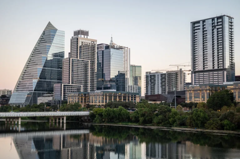 Best Tech Hub Hotels USA: The 2026 High-Performance Lodging Reference